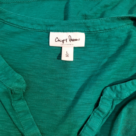 Chip & Pepper Ladies V-neck Long Sleeve T-shirt - Picture 3 of 5